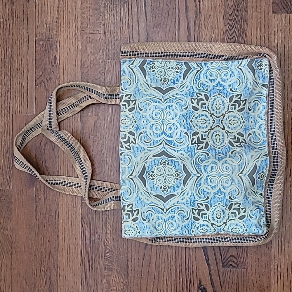 Cotton & Jute crab/shell printed beach bag - Picture 2 of 5